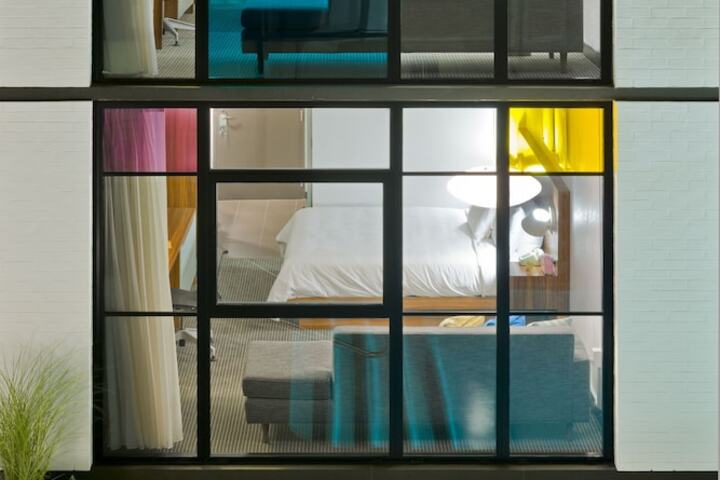 Room 35 of 65