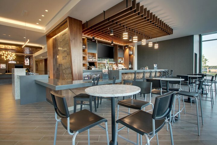 Hyatt Place Milwaukee / Downtown