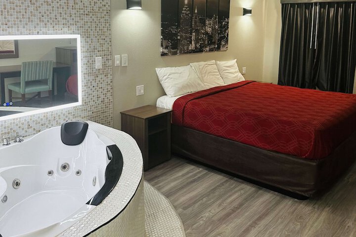 Room 34 of 36