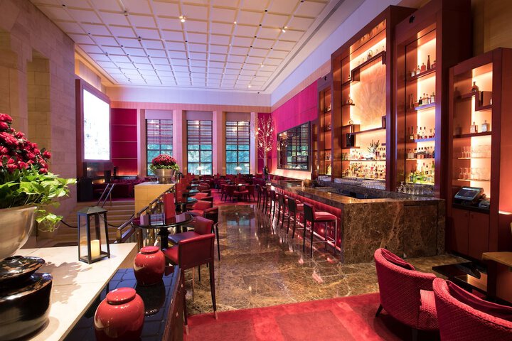 Lounge 99 of 130