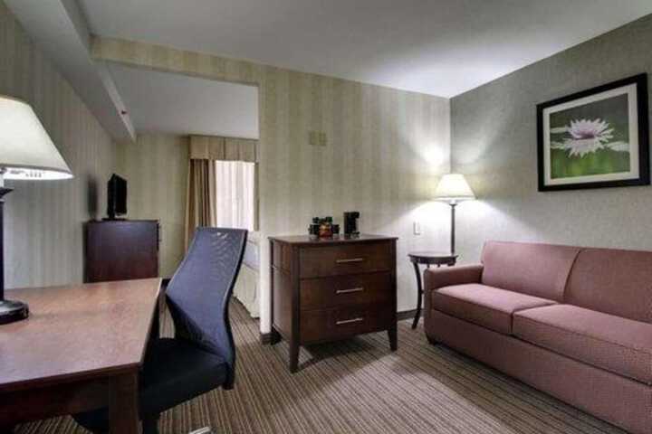 Room 30 of 47
