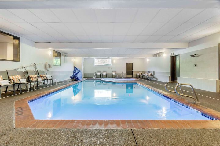 Pool 11 of 52