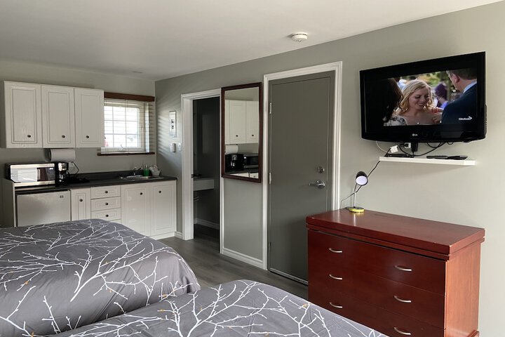 Room 83 of 94