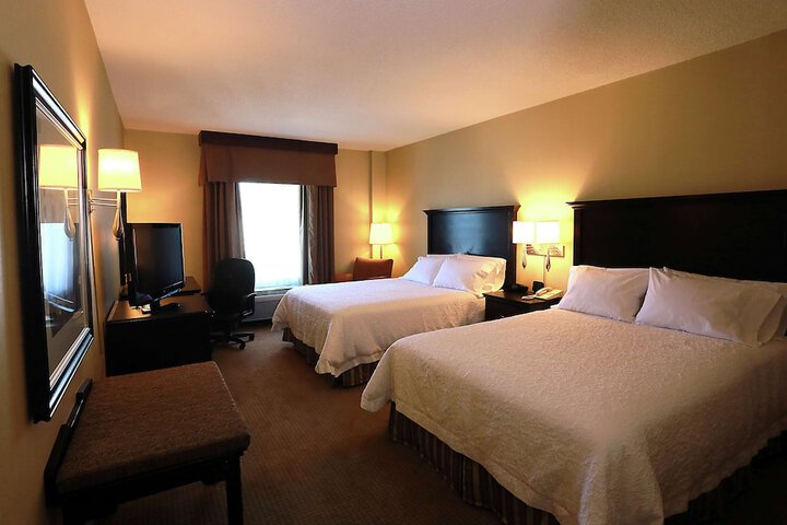 Hampton Inn & Suites by Hilton Laval