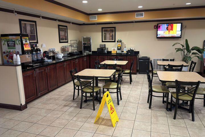 Americas Best Value Inn St. Robert