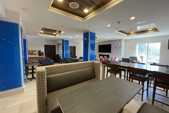 Hotel Interior 10 of 39
