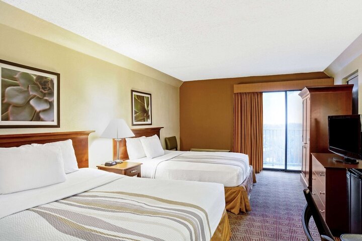 Room 36 of 46
