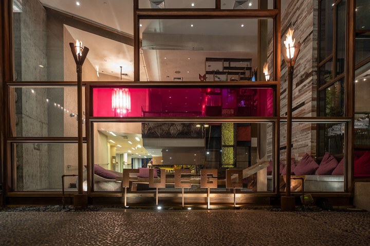 Hotel 3 of 77
