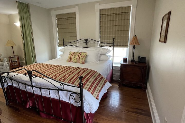 Room 13 of 44