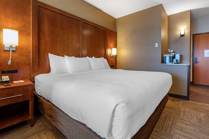 Room 42 of 138