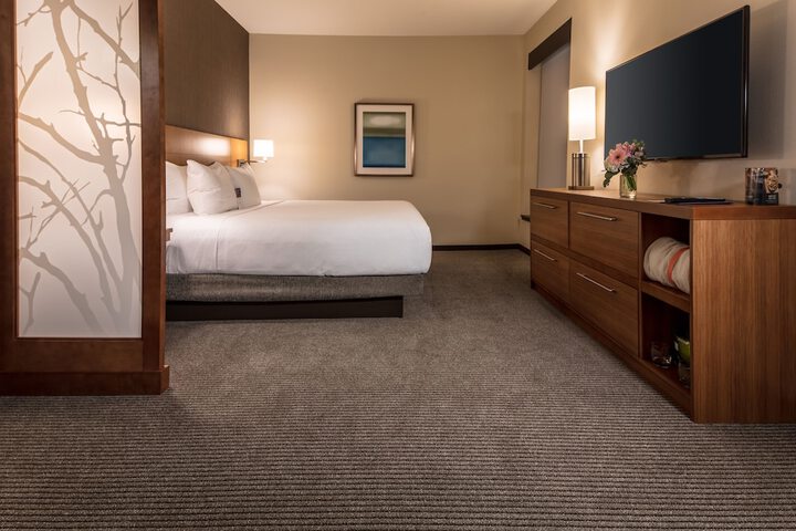 Room 20 of 49