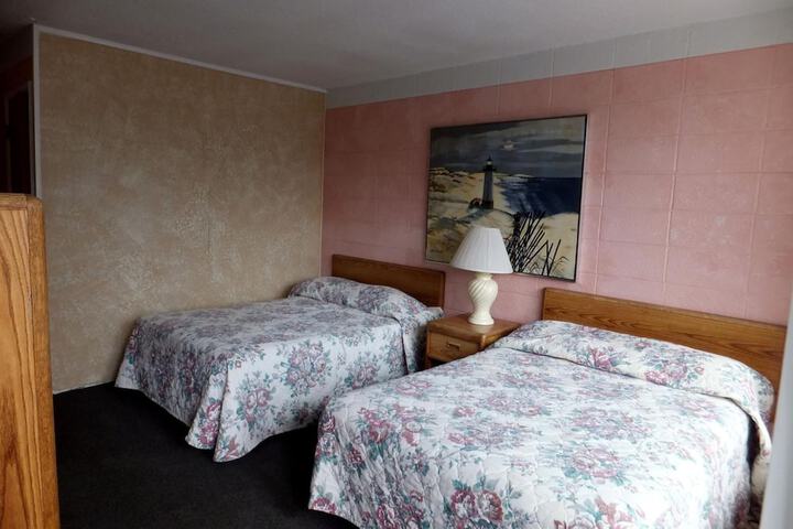 Room 14 of 32
