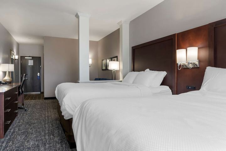 Room 20 of 38