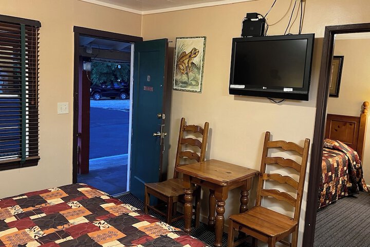 Room 69 of 119