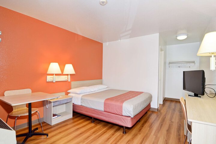 Room 34 of 57