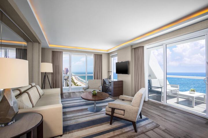 Conrad Fort Lauderdale Beach
