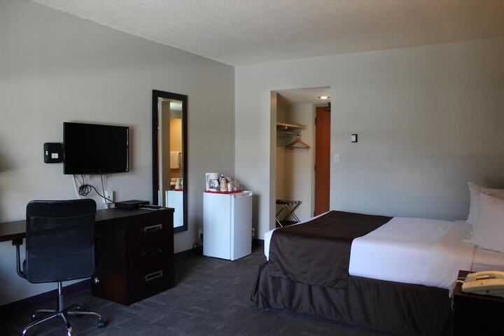 Room 32 of 56