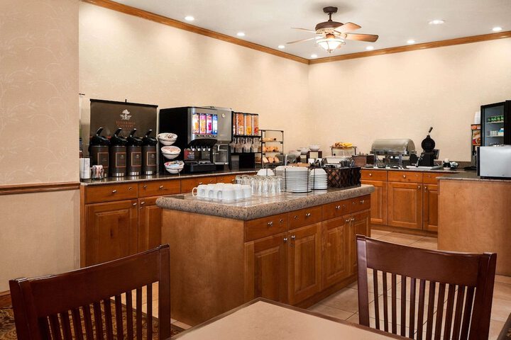 Breakfast/Coffee Service 26 of 27