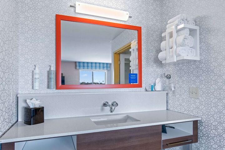 Hampton Inn & Suites Greeley