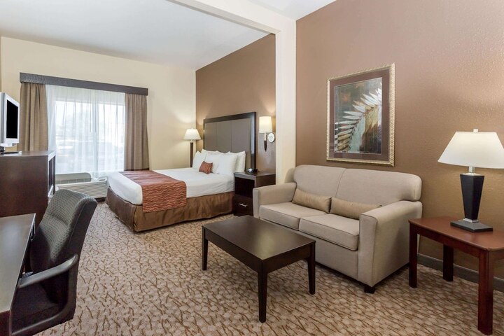 Room 8 of 17