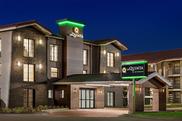 Hotel 3 of 33