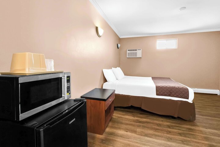 Room 22 of 31