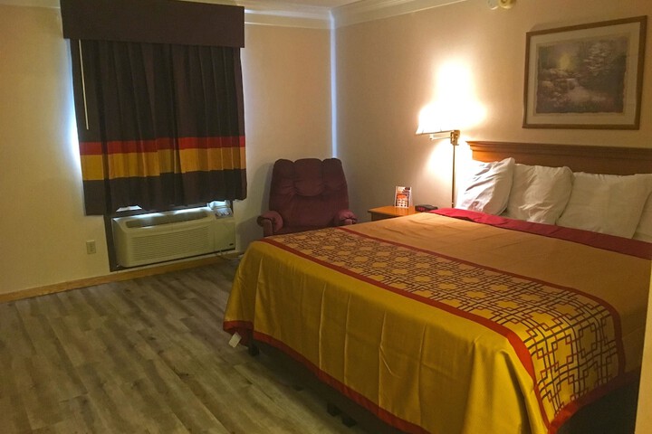 Room 15 of 31