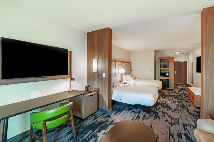 Room 18 of 35