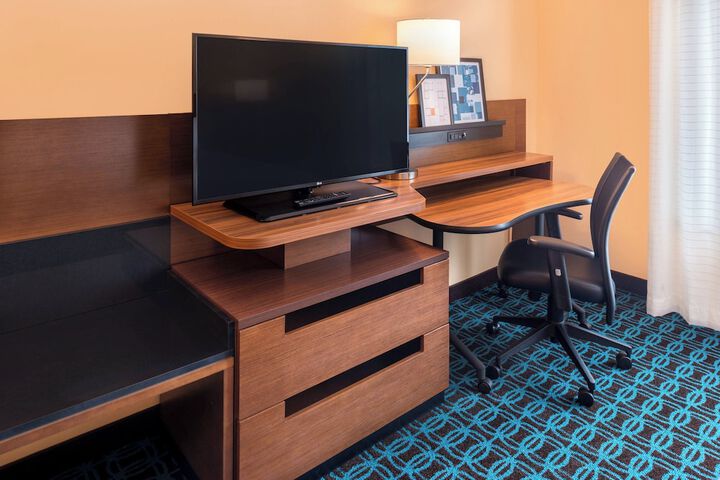Room 28 of 63
