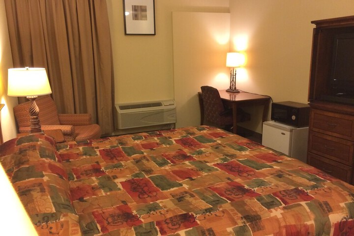 Room 34 of 47