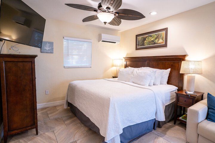 Room 82 of 151