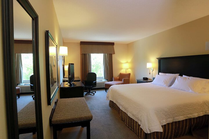 Hampton Inn & Suites by Hilton Laval