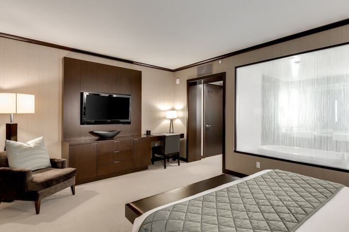 Room 95 of 122