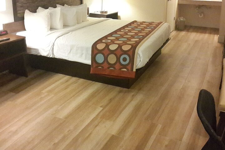 Room 57 of 77