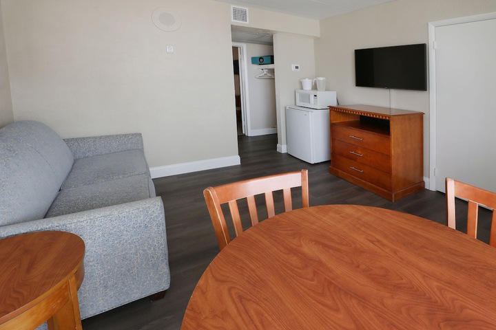 Room 65 of 111