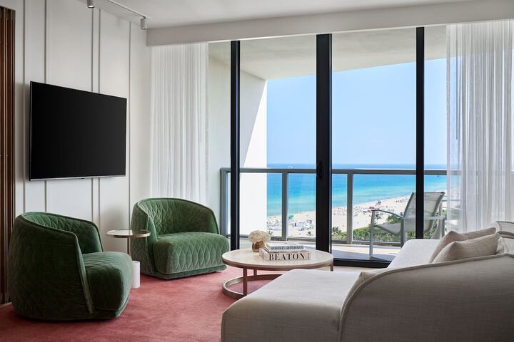 W South Beach