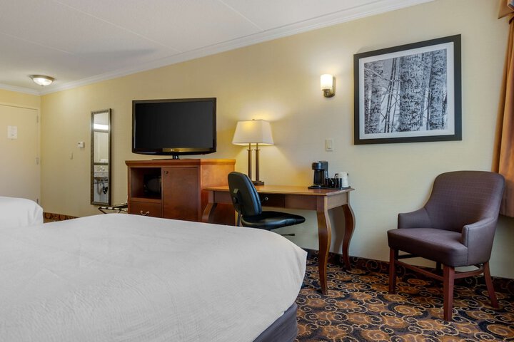 Room 43 of 62