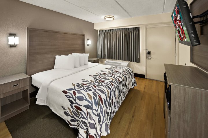 Room 16 of 27