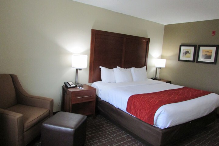 Room 10 of 34