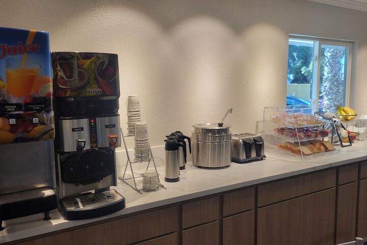 SureStay Hotel by Best Western Chula Vista San Diego Bay