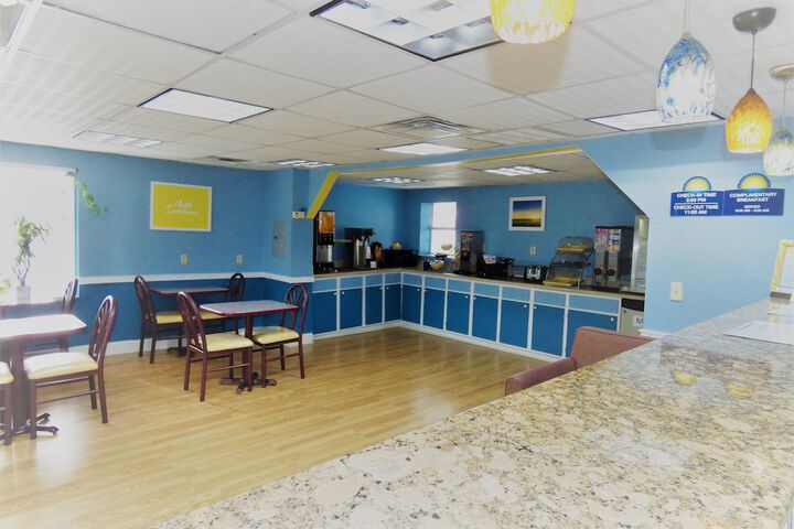 Days Inn by Wyndham Waycross