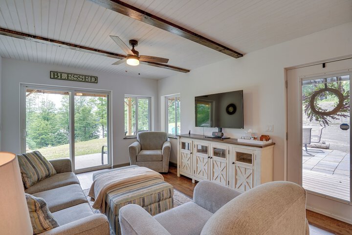 Secluded Marathon Hideaway w / Fire Pit + Views!
