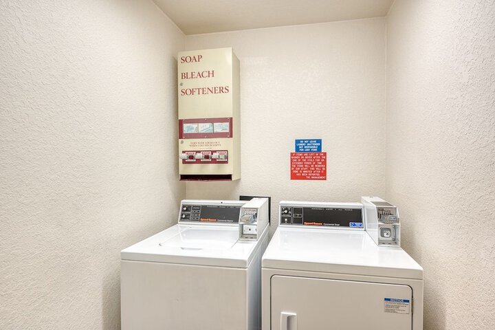 Room 25 of 52
