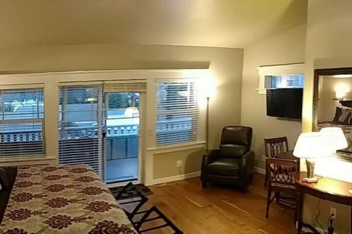 Friday Harbor Grand B & B