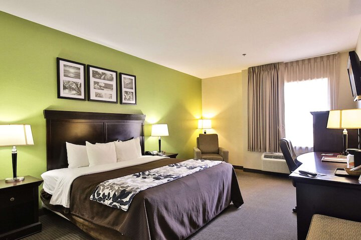 Room 79 of 103