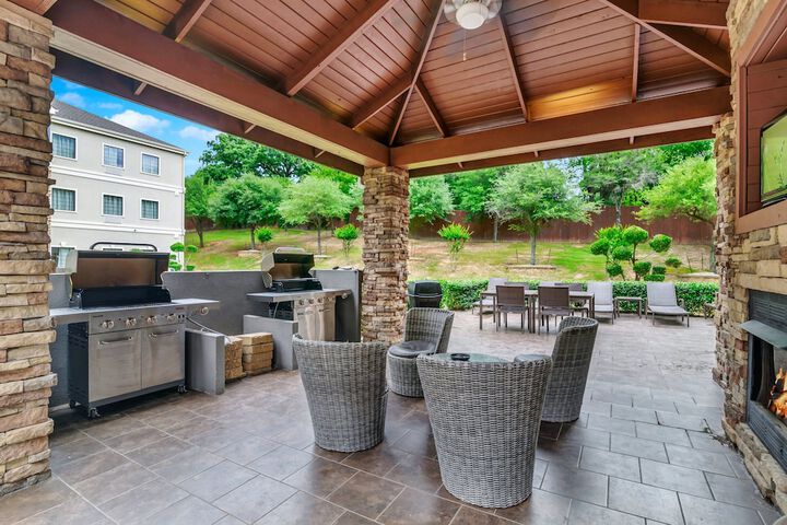 Staybridge Suites University Area by IHG