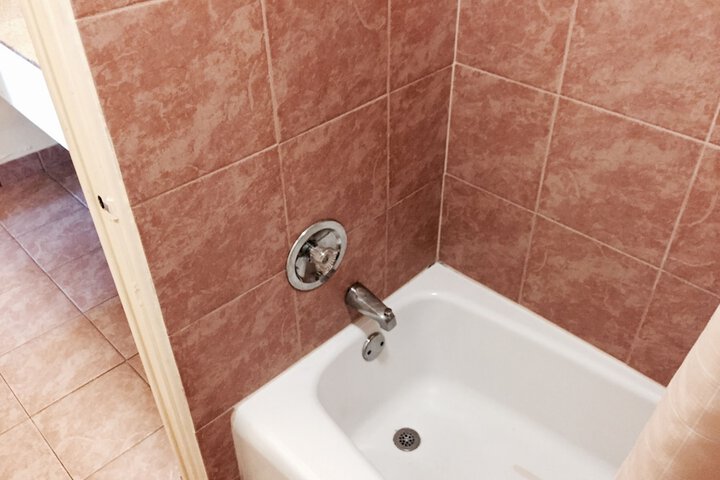 Room 12 of 24