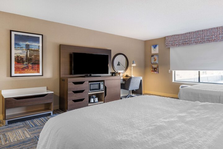Room 22 of 64