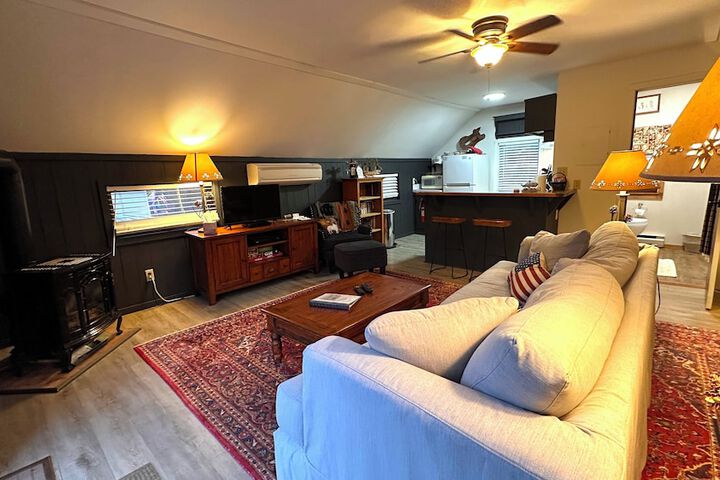 Room 151 of 200