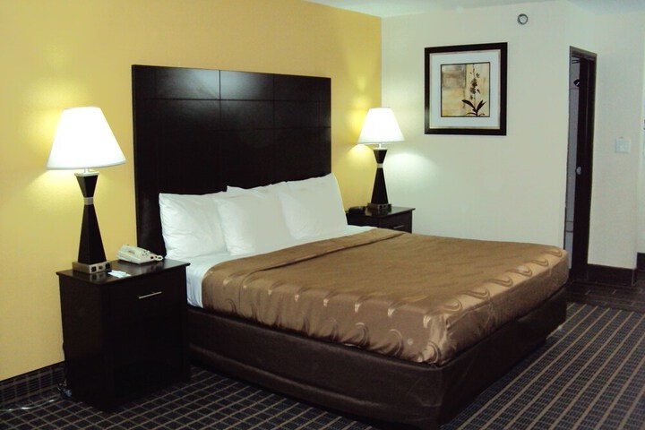 Quality Inn Carbondale University area